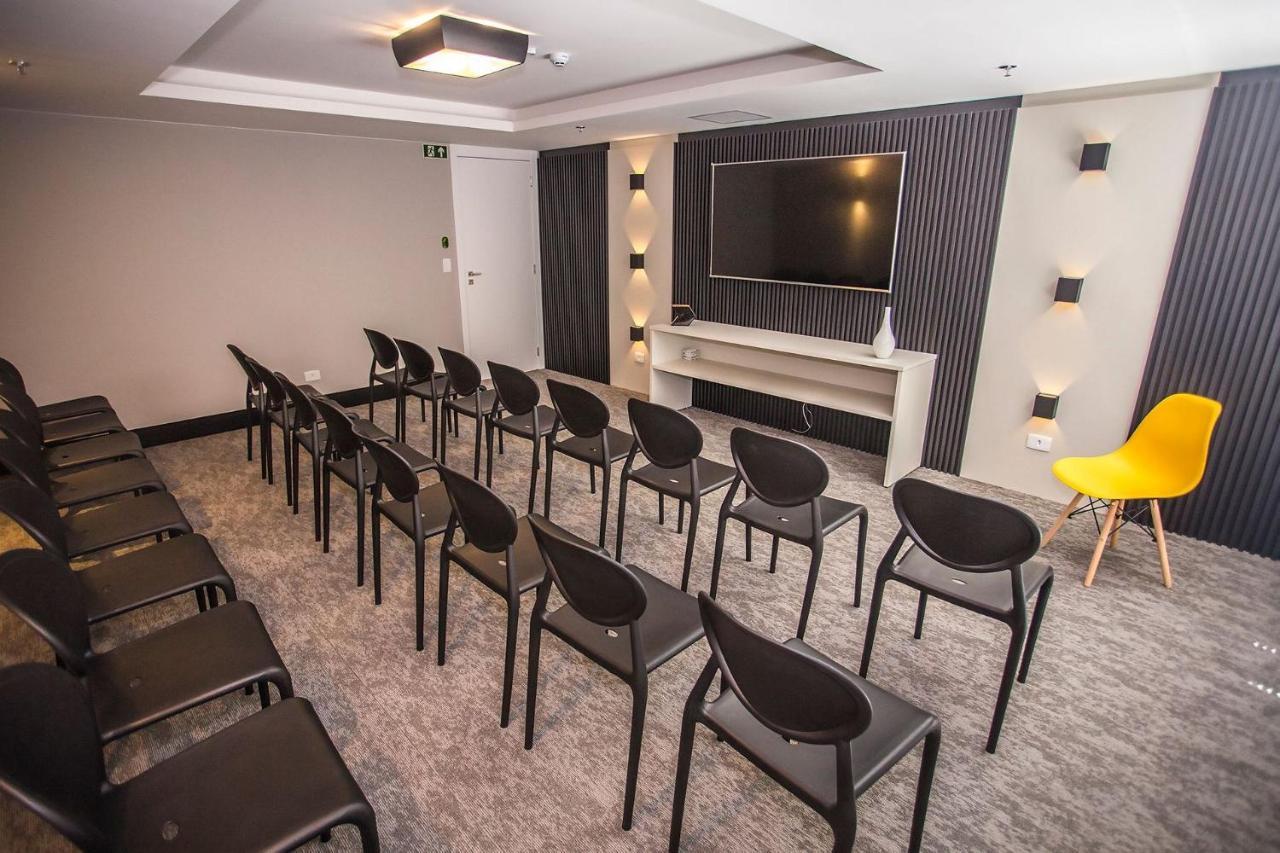 Studio Moderno No Centro De Curitiba - All1206 Dış mekan fotoğraf